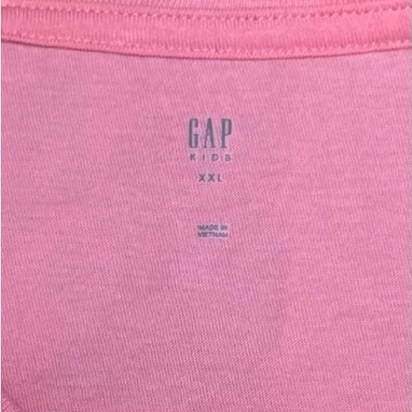 GAP Pink and Blue Heart World Map Flippy Sequin Tee, Size XXL,‎ MSRP $22 - Picture 5 of 6